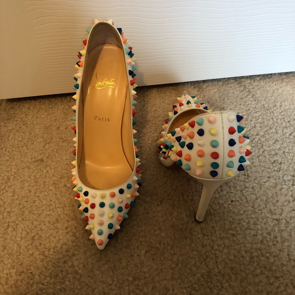 Christian Loubition heels - Picture 2 of 8